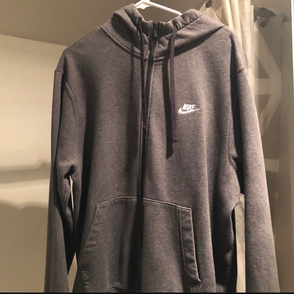 Nike zipup jacket like new